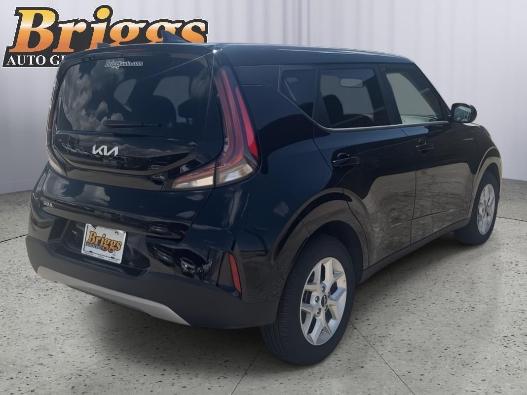 2025 Kia Soul — detail view