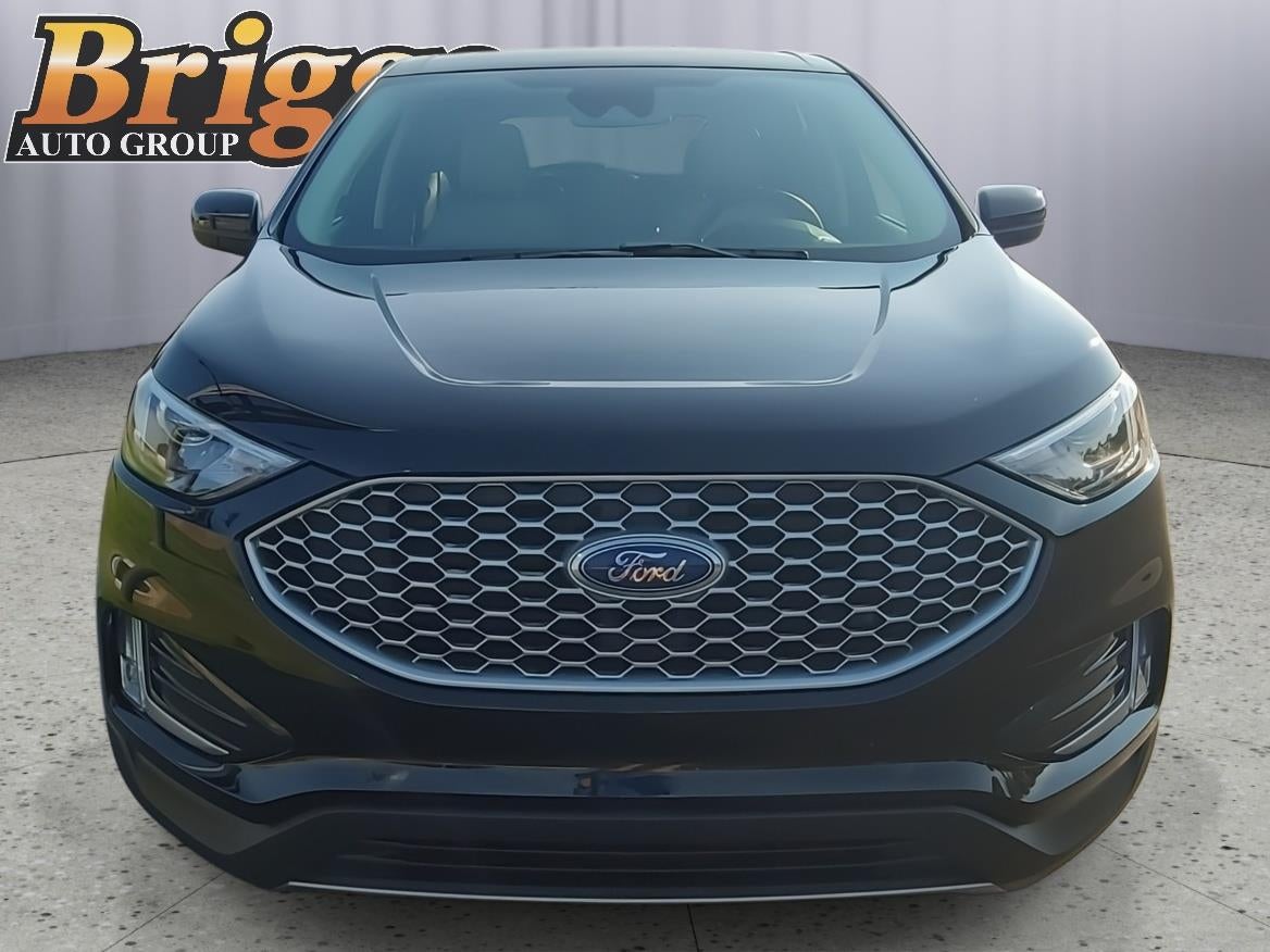 2024 Ford Edge — side profile view