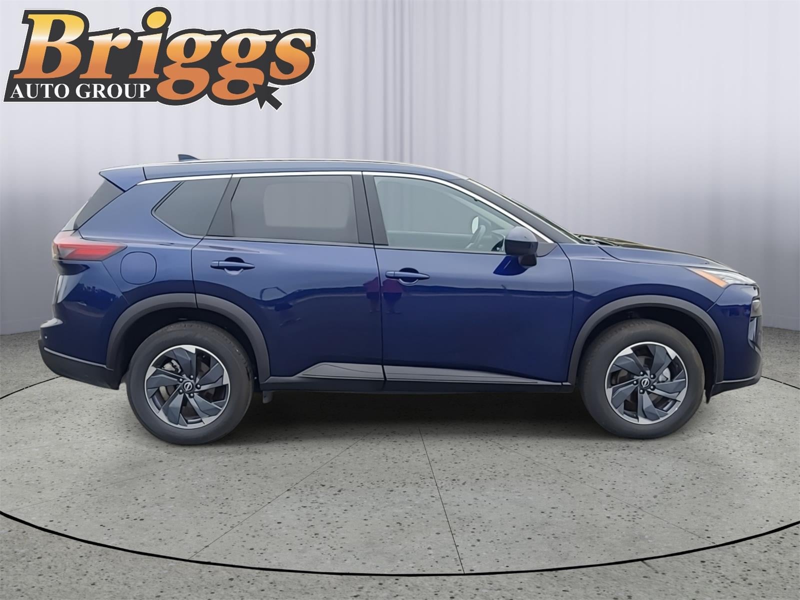 2025 Nissan Rogue — detail view