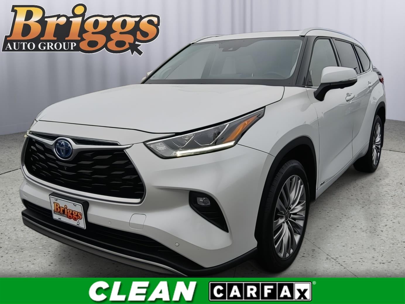 2023 Toyota Highlander Hybrid Platinum in Other — front three-quarter view