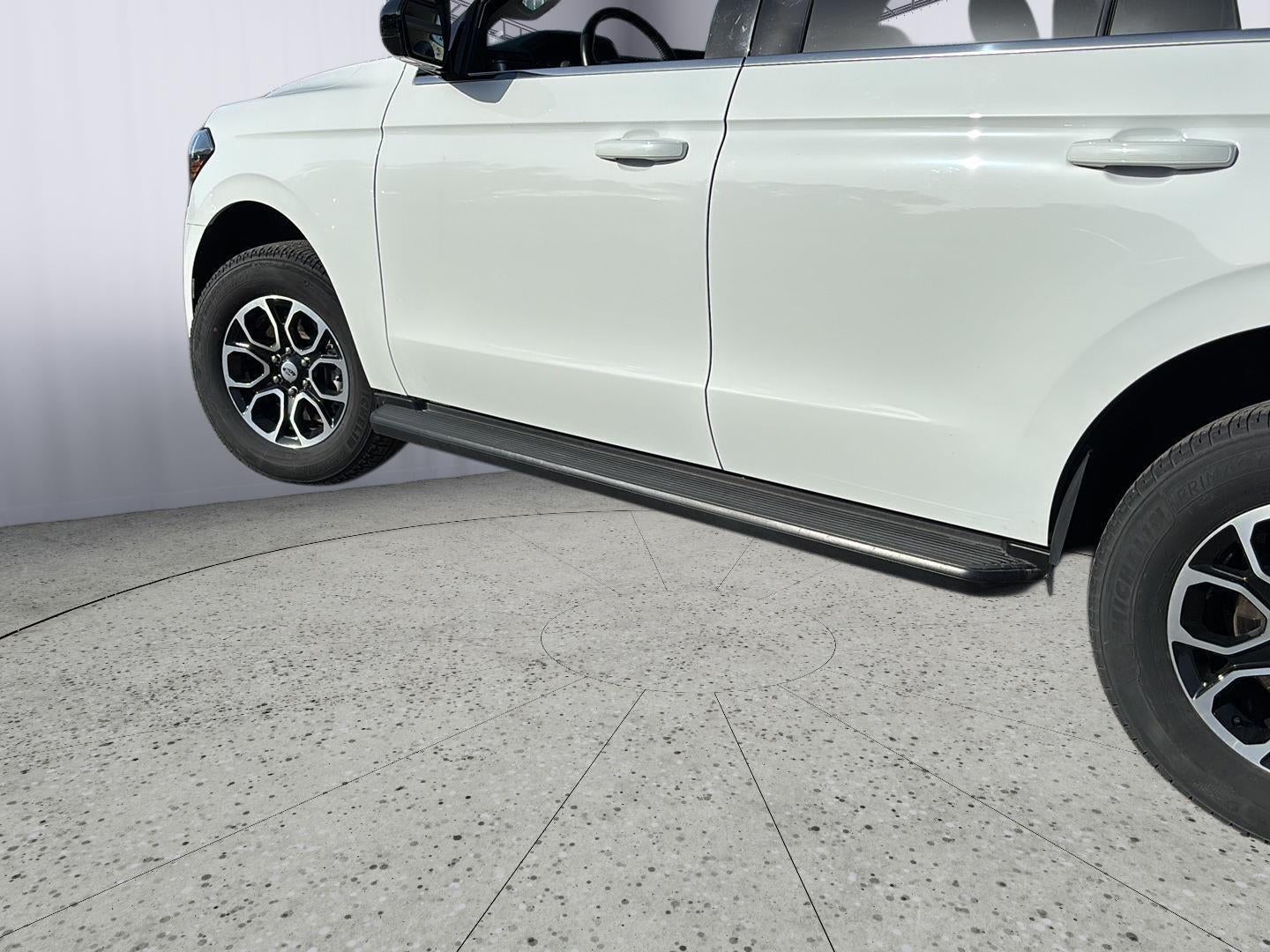 2023 Ford Expedition — detail view